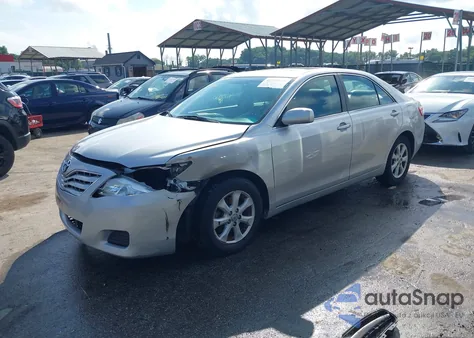 2011 Toyota Camry Le V6 z USA, uszkodzony, nr VIN 4T1BK3EKXBU119048